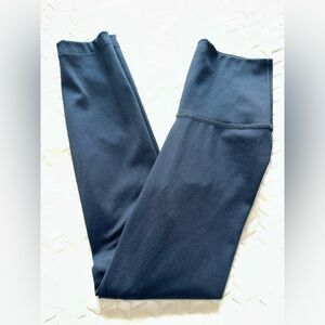 Nike Yoga Dri-fit Black 24” Inseam Size Small